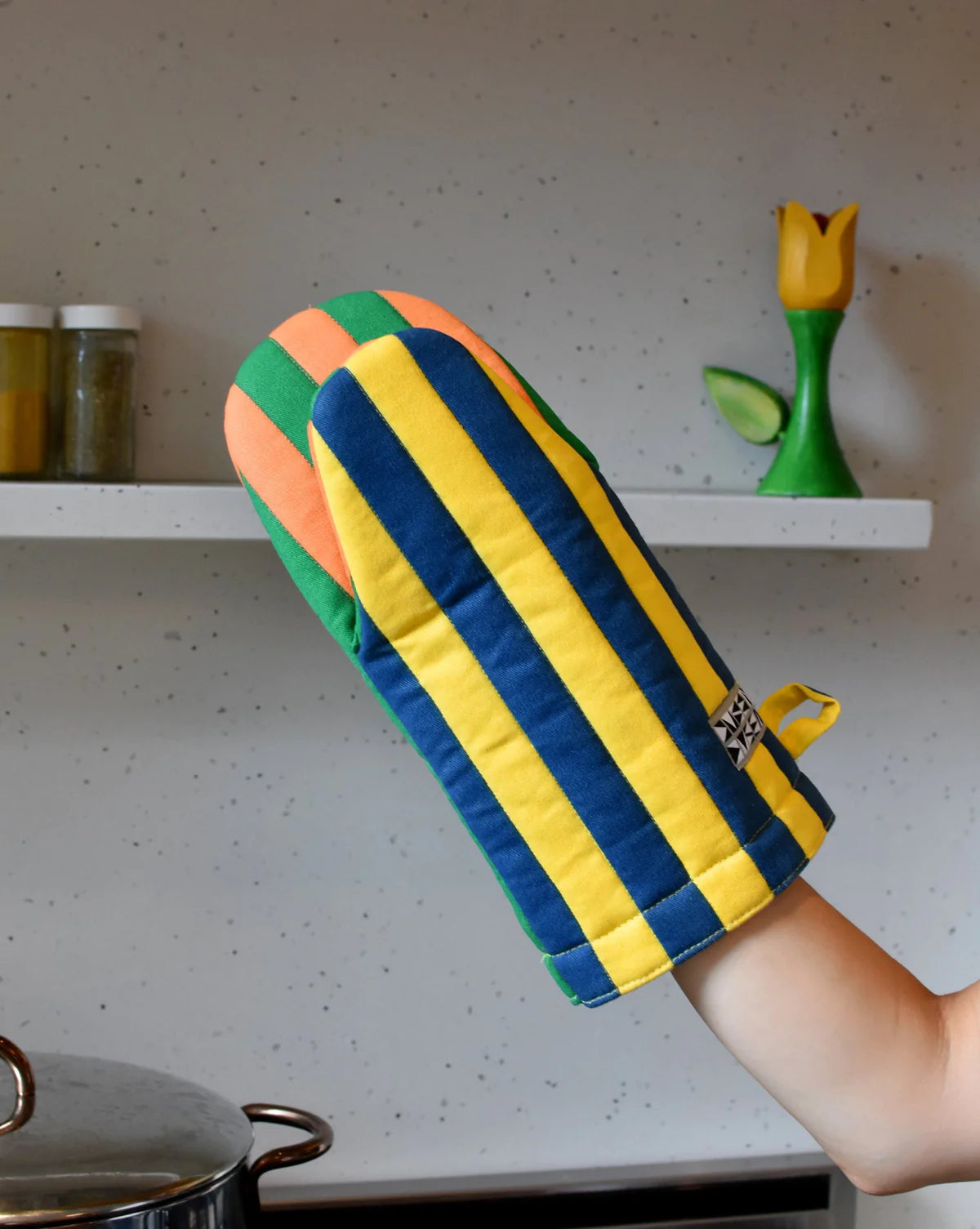 The Double Oven Mitt {A Tutorial} - Smashed Peas & Carrots